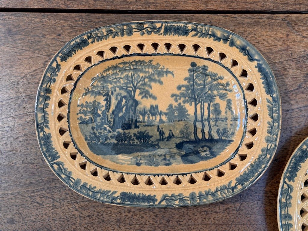 Pair of Davenport Reticulated Chalcedony Small Platters, 1793 - 1810, English - Helen Storey Antiques