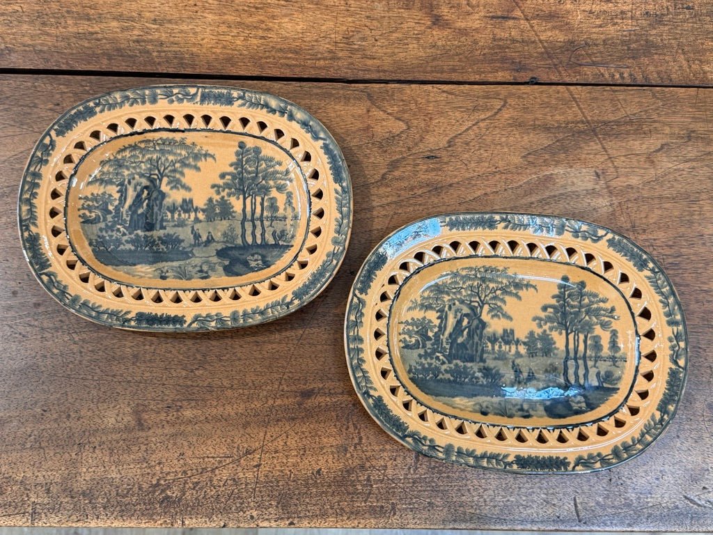Pair of Davenport Reticulated Chalcedony Small Platters, 1793 - 1810, English - Helen Storey Antiques