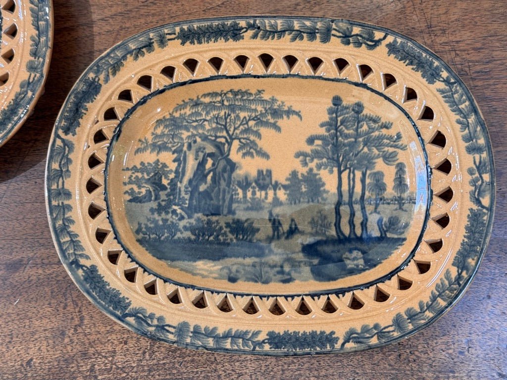 Pair of Davenport Reticulated Chalcedony Small Platters, 1793 - 1810, English - Helen Storey Antiques