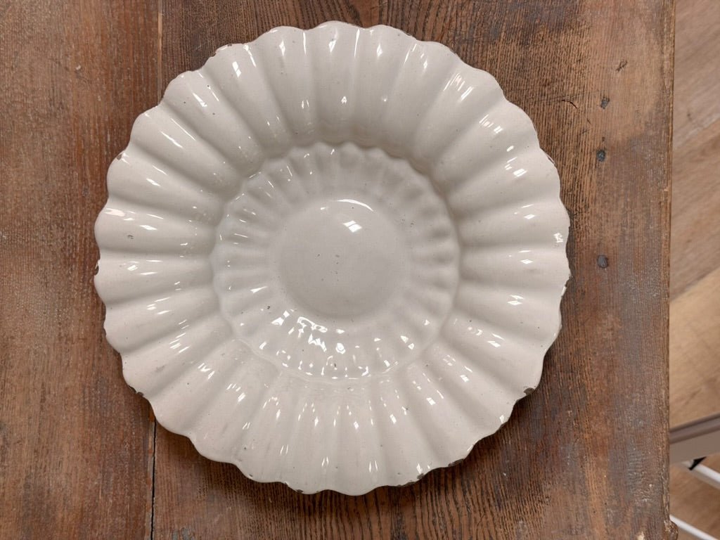 Rare, Dutch Delft white gadrooned charger, 17th Century - Helen Storey Antiques