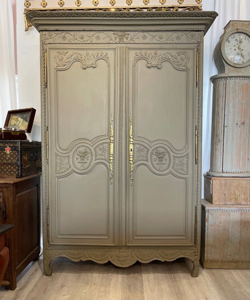 18TH CENTURY LOUIS XV FRENCH PROVINCIAL ARMOIRE - Helen Storey Antiques