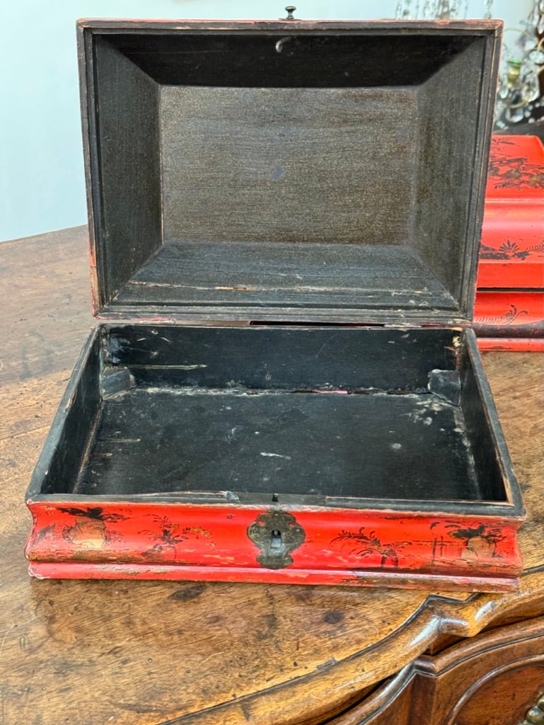 Rare 18th Century French Red Lacquered Wig Box - Helen Storey Antiques
